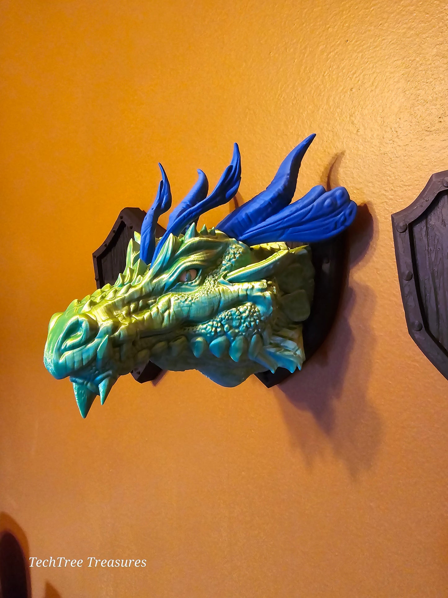 Dragon Head Trophy Wall Mount- Northern Dragon 3D Printed Fantasy Decor - Green and Blue Dual Color Silk PLA With Blue Horns