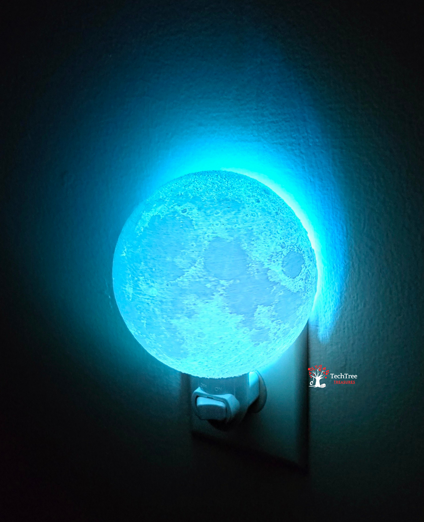 Moon and Saturn Illuminating Night Lights | $5 off with Planet Lamp Combo